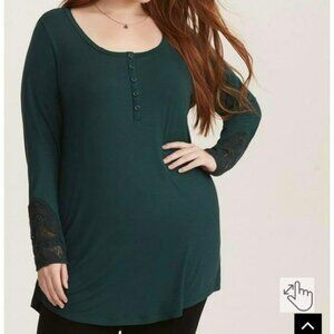 Torrid Super Soft Lace Sleeve Henley Tunic Tee pre owned in good condition